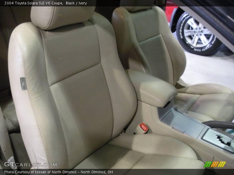 Black / Ivory 2004 Toyota Solara SLE V6 Coupe