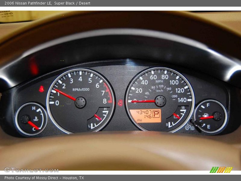 Super Black / Desert 2006 Nissan Pathfinder LE
