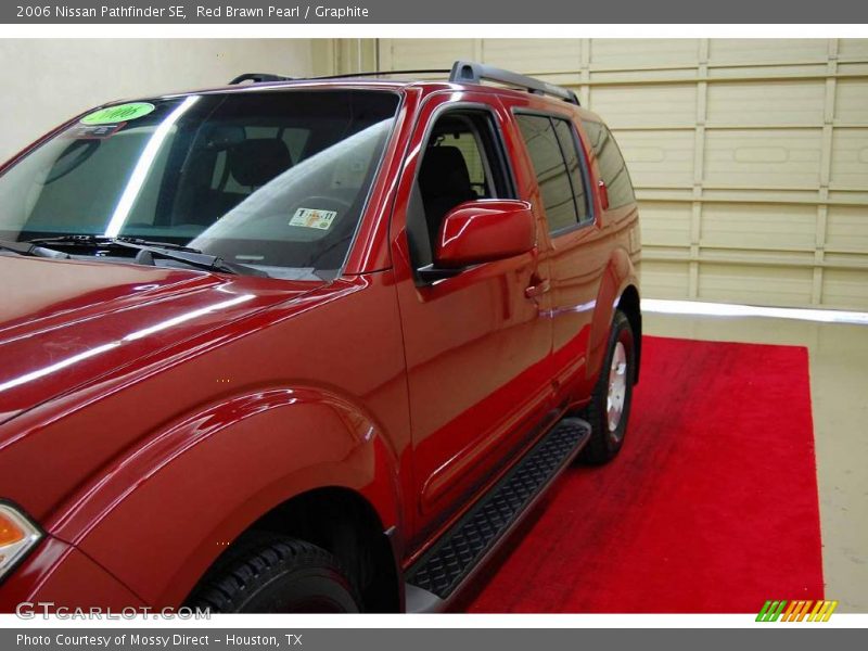 Red Brawn Pearl / Graphite 2006 Nissan Pathfinder SE