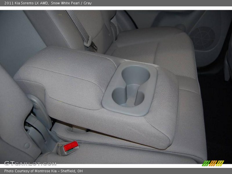 Snow White Pearl / Gray 2011 Kia Sorento LX AWD