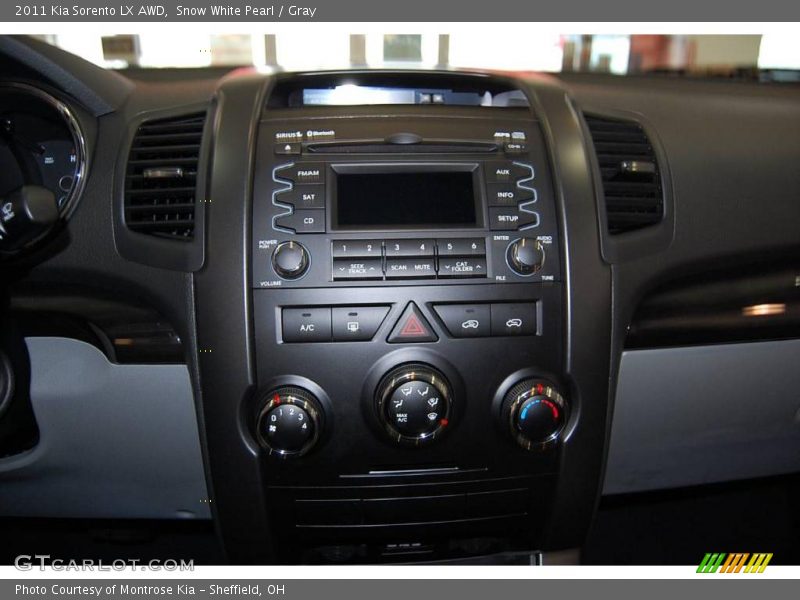 Snow White Pearl / Gray 2011 Kia Sorento LX AWD