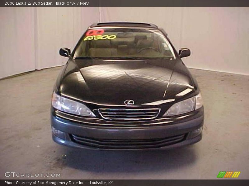 Black Onyx / Ivory 2000 Lexus ES 300 Sedan