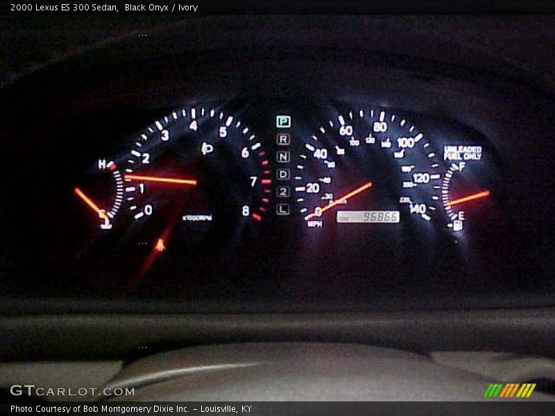 Black Onyx / Ivory 2000 Lexus ES 300 Sedan