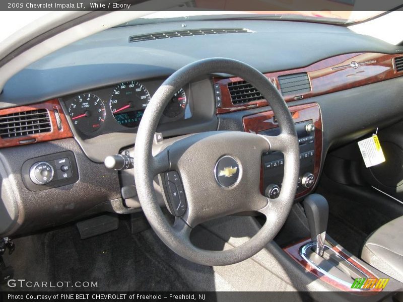 White / Ebony 2009 Chevrolet Impala LT