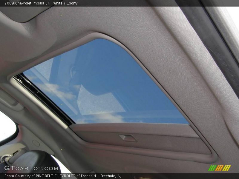 White / Ebony 2009 Chevrolet Impala LT
