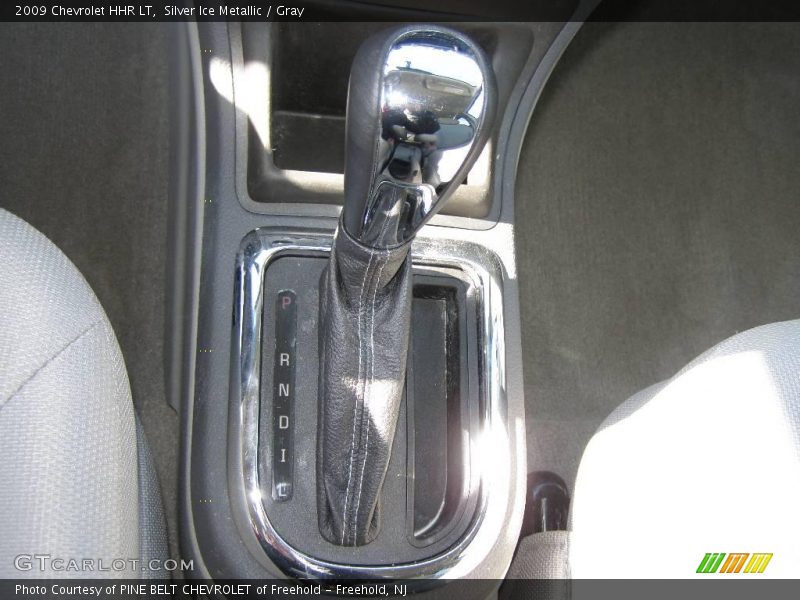 Silver Ice Metallic / Gray 2009 Chevrolet HHR LT