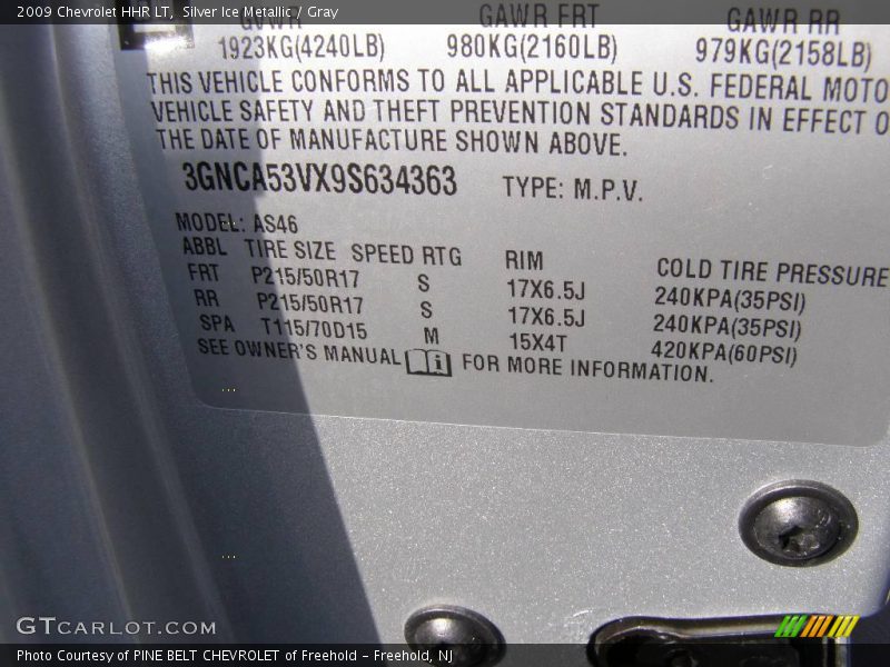 Silver Ice Metallic / Gray 2009 Chevrolet HHR LT