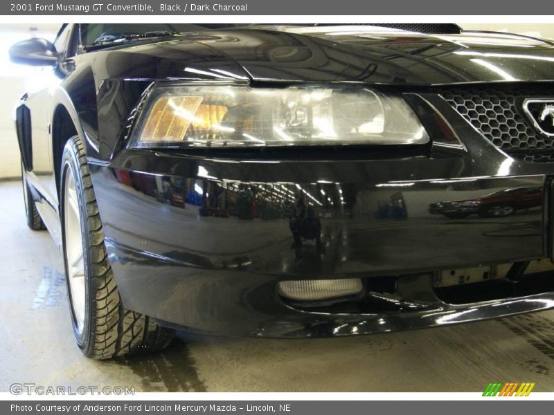 Black / Dark Charcoal 2001 Ford Mustang GT Convertible