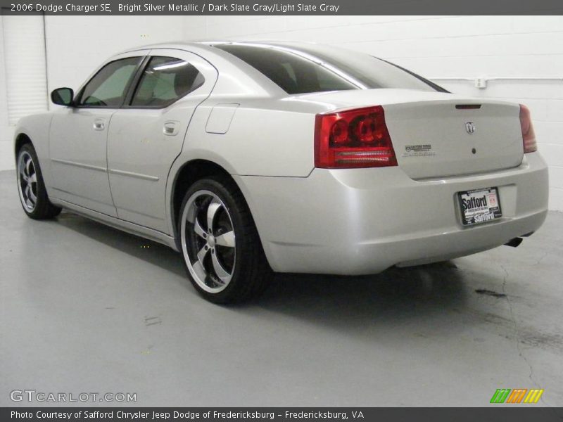 Bright Silver Metallic / Dark Slate Gray/Light Slate Gray 2006 Dodge Charger SE