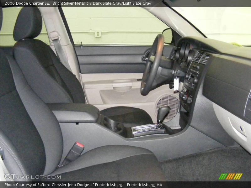 Bright Silver Metallic / Dark Slate Gray/Light Slate Gray 2006 Dodge Charger SE