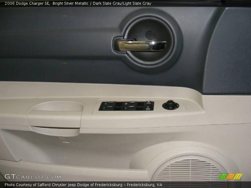 Bright Silver Metallic / Dark Slate Gray/Light Slate Gray 2006 Dodge Charger SE