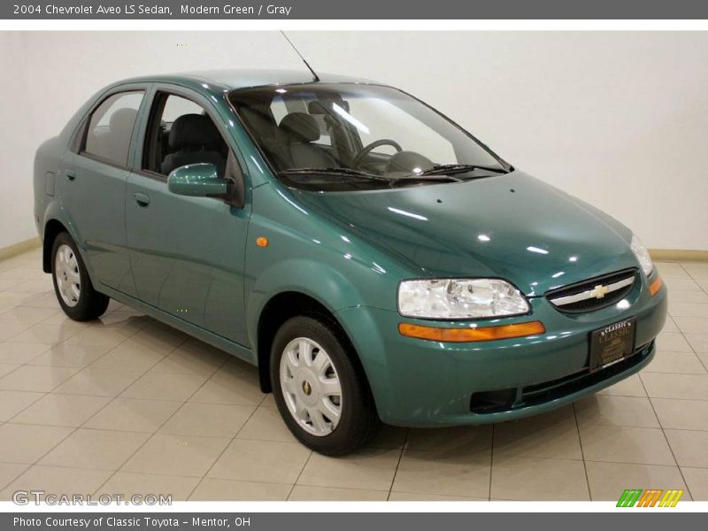 Modern Green / Gray 2004 Chevrolet Aveo LS Sedan