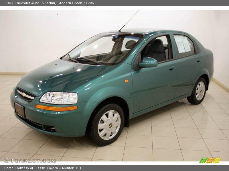 Modern Green / Gray 2004 Chevrolet Aveo LS Sedan