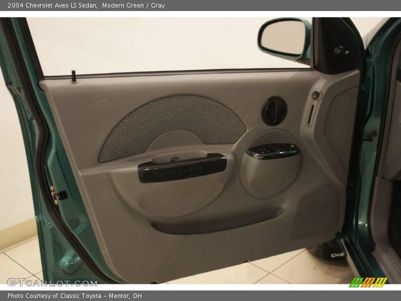 Modern Green / Gray 2004 Chevrolet Aveo LS Sedan