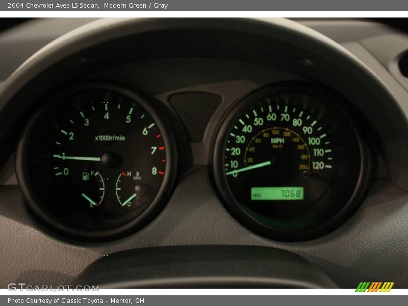 Modern Green / Gray 2004 Chevrolet Aveo LS Sedan