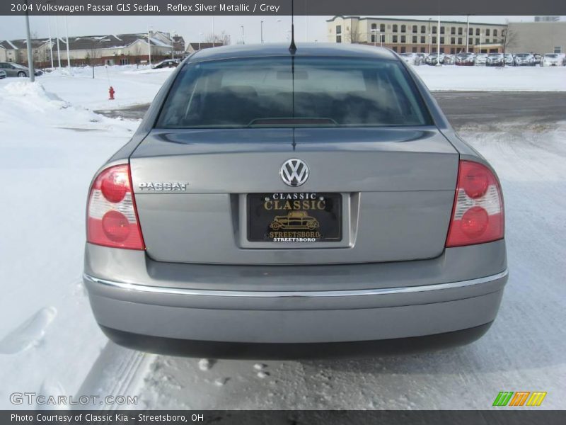 Reflex Silver Metallic / Grey 2004 Volkswagen Passat GLS Sedan