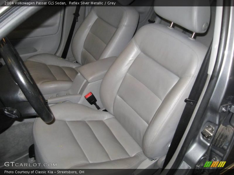 Reflex Silver Metallic / Grey 2004 Volkswagen Passat GLS Sedan