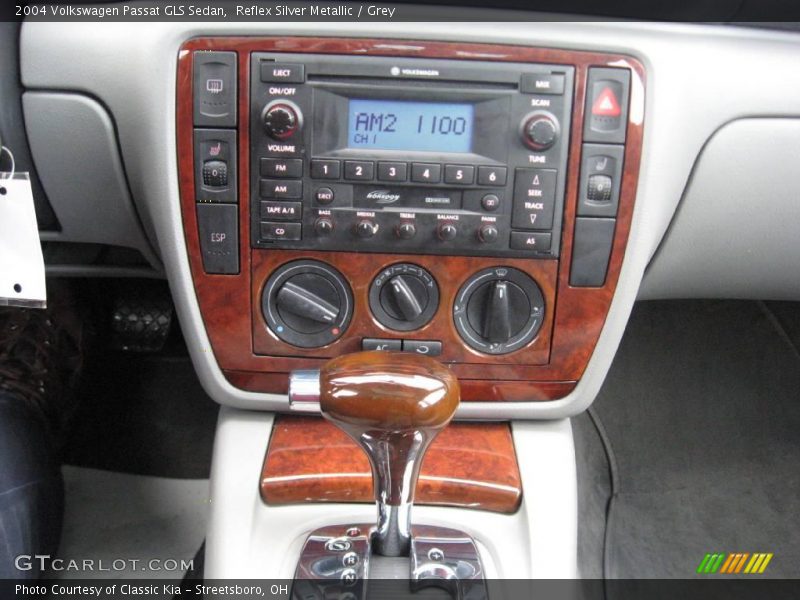 Reflex Silver Metallic / Grey 2004 Volkswagen Passat GLS Sedan