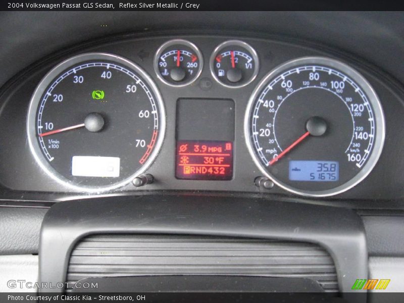 Reflex Silver Metallic / Grey 2004 Volkswagen Passat GLS Sedan