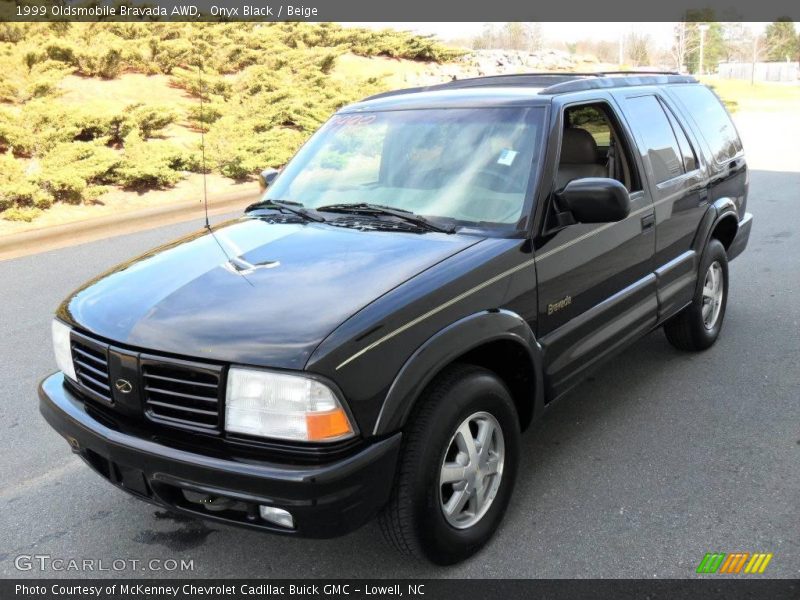 Onyx Black / Beige 1999 Oldsmobile Bravada AWD
