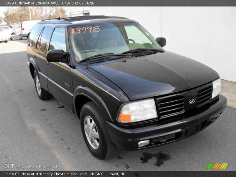 Onyx Black / Beige 1999 Oldsmobile Bravada AWD