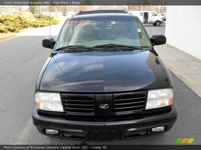 Onyx Black / Beige 1999 Oldsmobile Bravada AWD