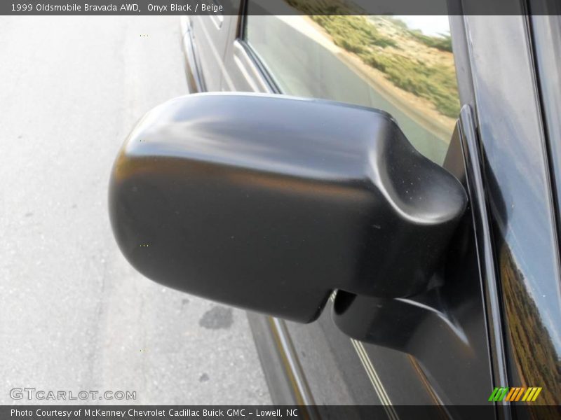 Onyx Black / Beige 1999 Oldsmobile Bravada AWD