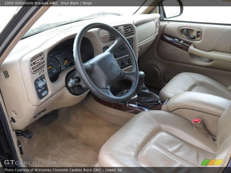 Onyx Black / Beige 1999 Oldsmobile Bravada AWD