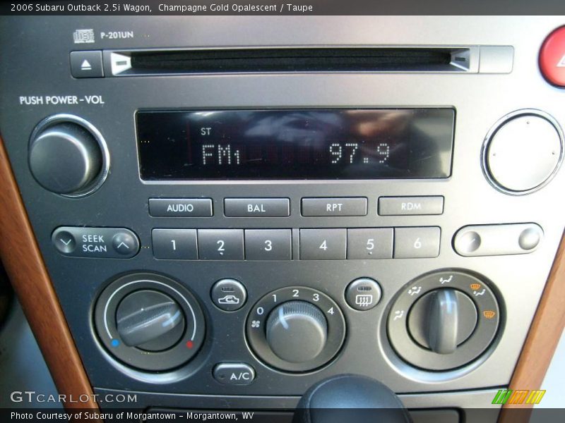 Champagne Gold Opalescent / Taupe 2006 Subaru Outback 2.5i Wagon
