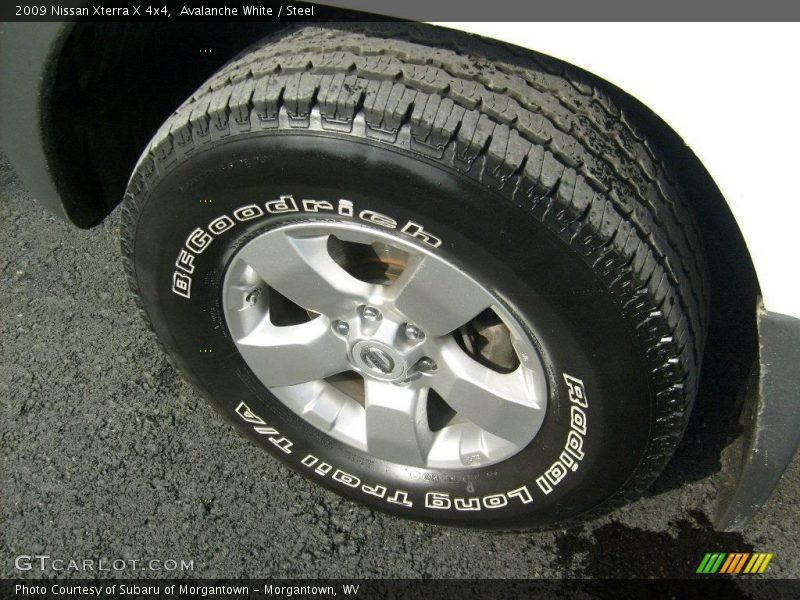 Avalanche White / Steel 2009 Nissan Xterra X 4x4