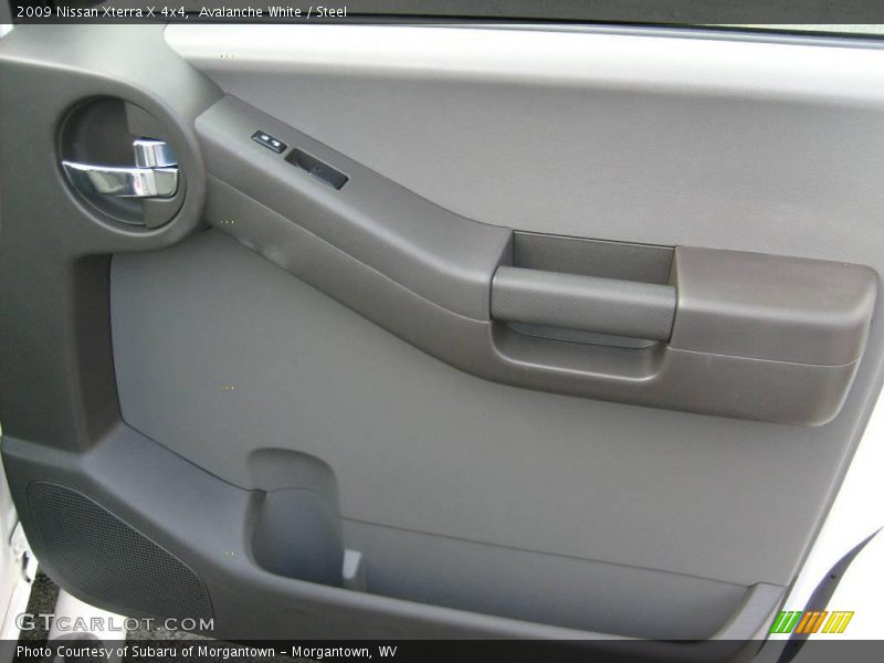 Avalanche White / Steel 2009 Nissan Xterra X 4x4