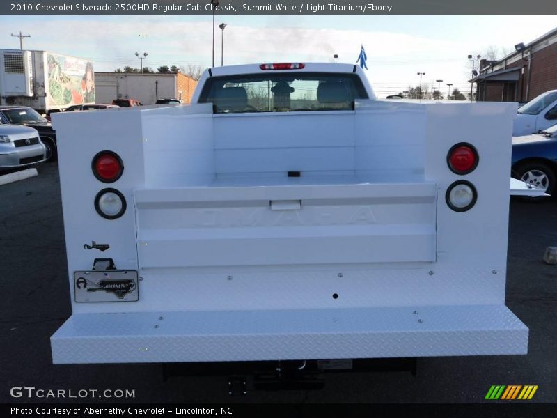 Summit White / Light Titanium/Ebony 2010 Chevrolet Silverado 2500HD Regular Cab Chassis