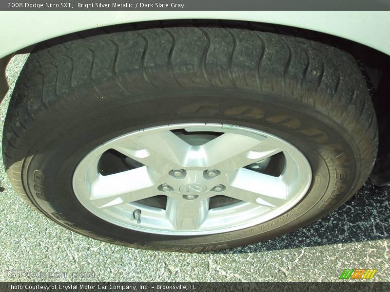 Bright Silver Metallic / Dark Slate Gray 2008 Dodge Nitro SXT