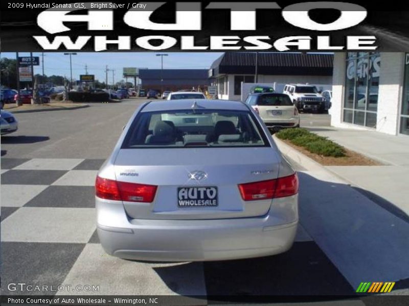 Bright Silver / Gray 2009 Hyundai Sonata GLS