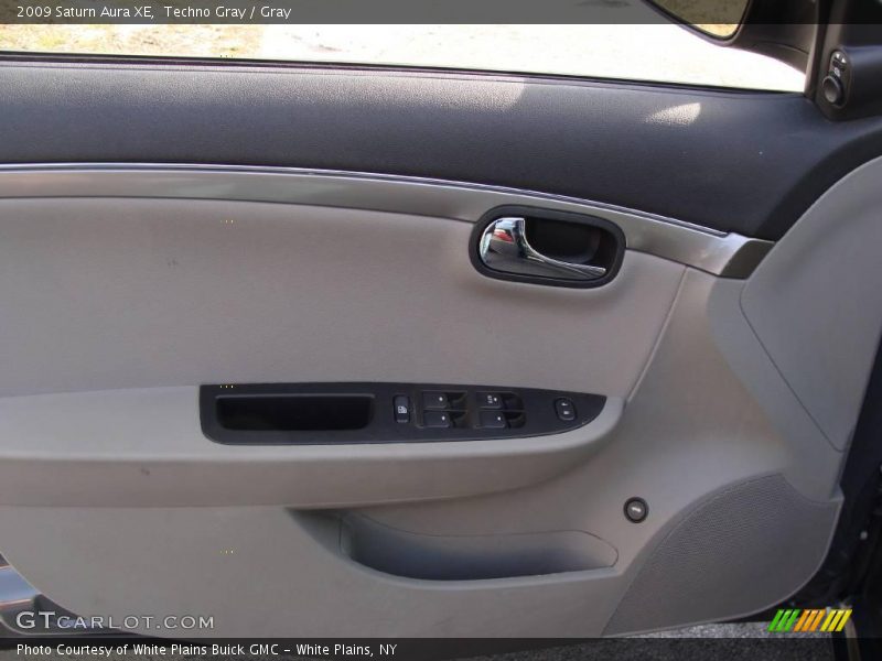 Techno Gray / Gray 2009 Saturn Aura XE