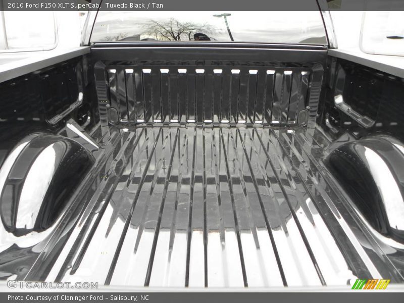 Tuxedo Black / Tan 2010 Ford F150 XLT SuperCab
