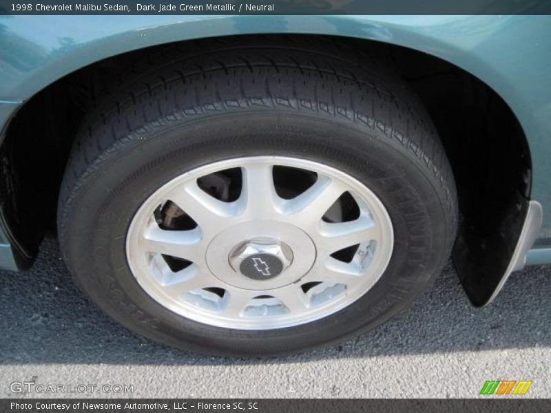 Dark Jade Green Metallic / Neutral 1998 Chevrolet Malibu Sedan