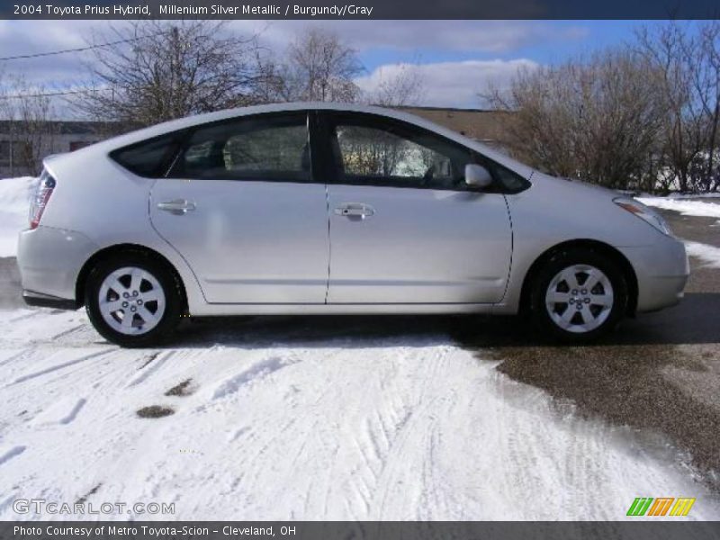 Millenium Silver Metallic / Burgundy/Gray 2004 Toyota Prius Hybrid