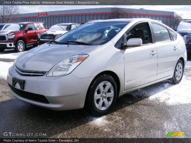 Millenium Silver Metallic / Burgundy/Gray 2004 Toyota Prius Hybrid
