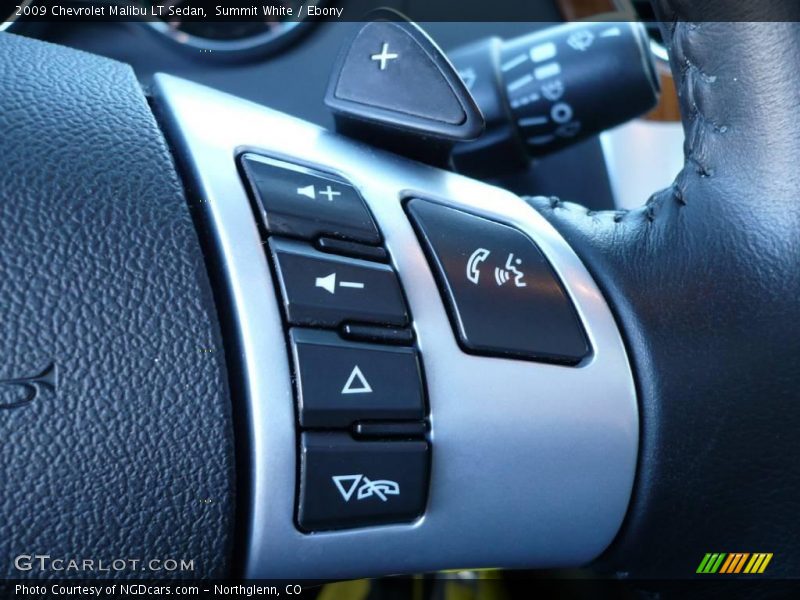 Summit White / Ebony 2009 Chevrolet Malibu LT Sedan