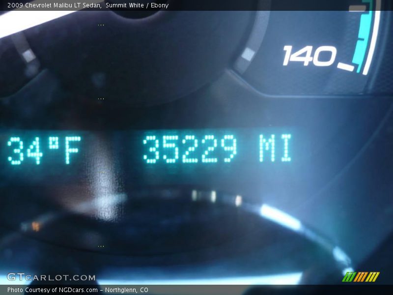 Summit White / Ebony 2009 Chevrolet Malibu LT Sedan