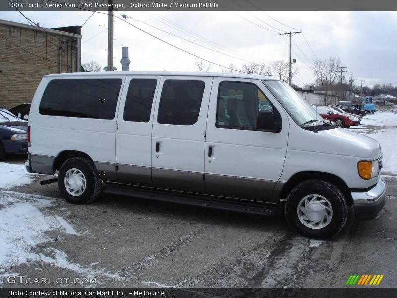Oxford White / Medium Pebble 2003 Ford E Series Van E150 Passenger