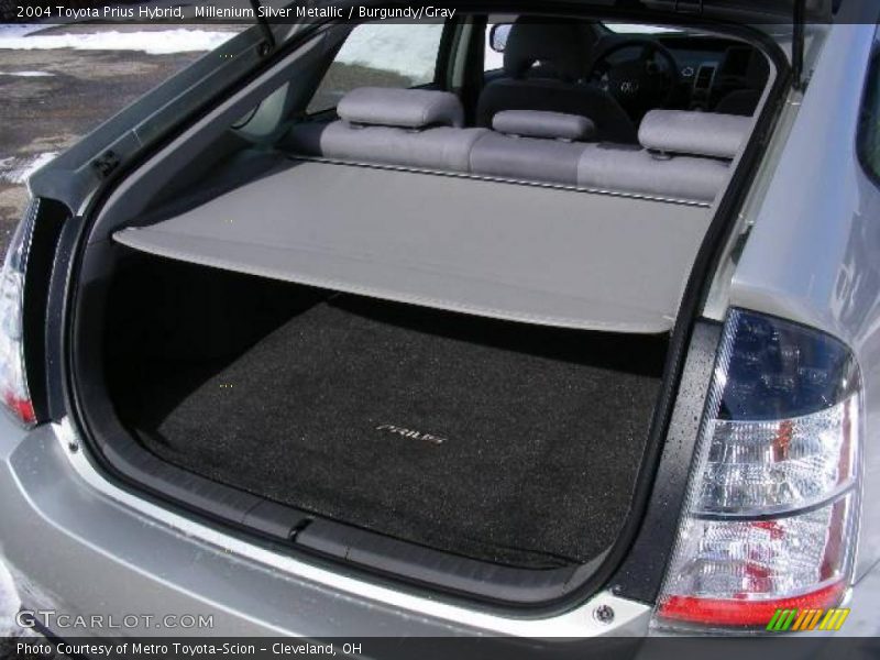 Millenium Silver Metallic / Burgundy/Gray 2004 Toyota Prius Hybrid
