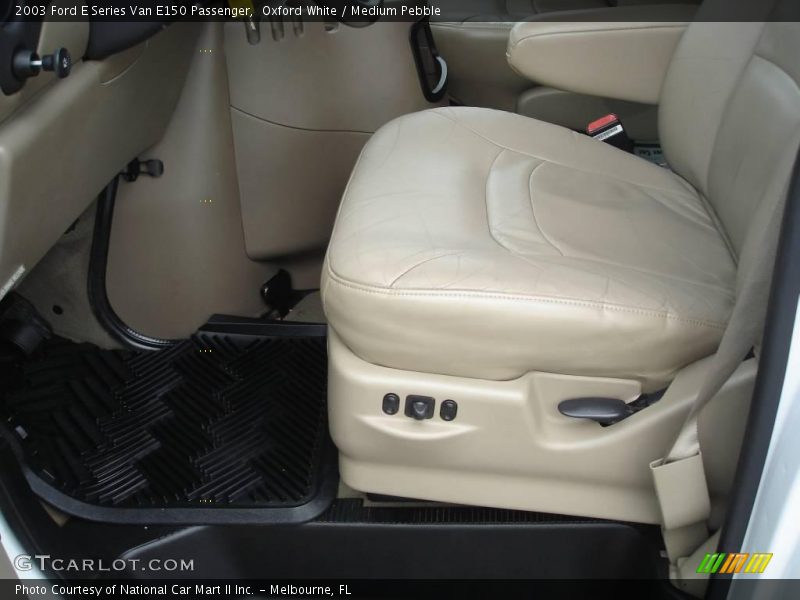 Oxford White / Medium Pebble 2003 Ford E Series Van E150 Passenger
