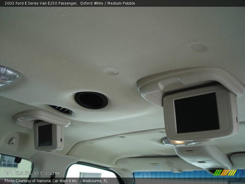 Oxford White / Medium Pebble 2003 Ford E Series Van E150 Passenger