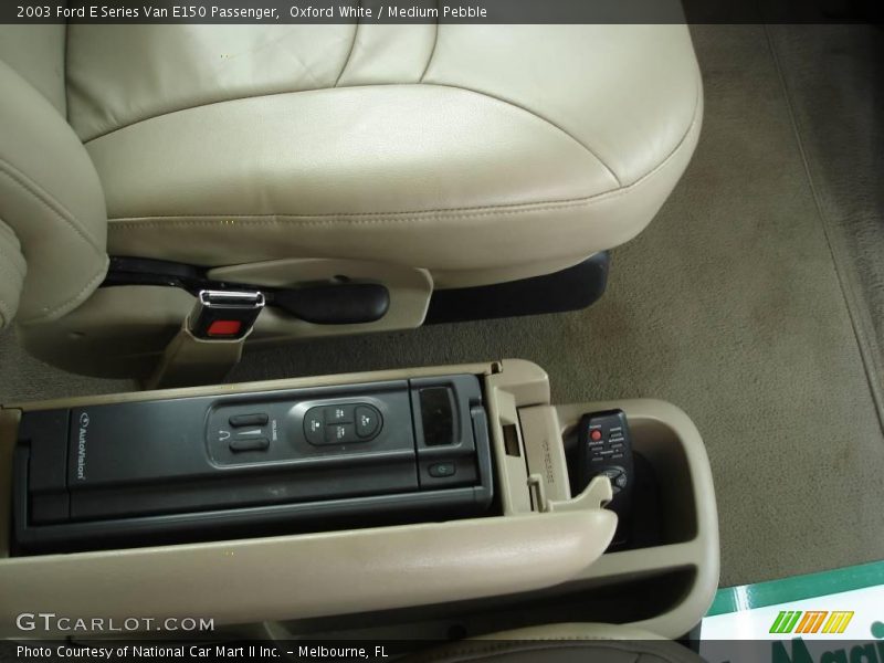 Oxford White / Medium Pebble 2003 Ford E Series Van E150 Passenger