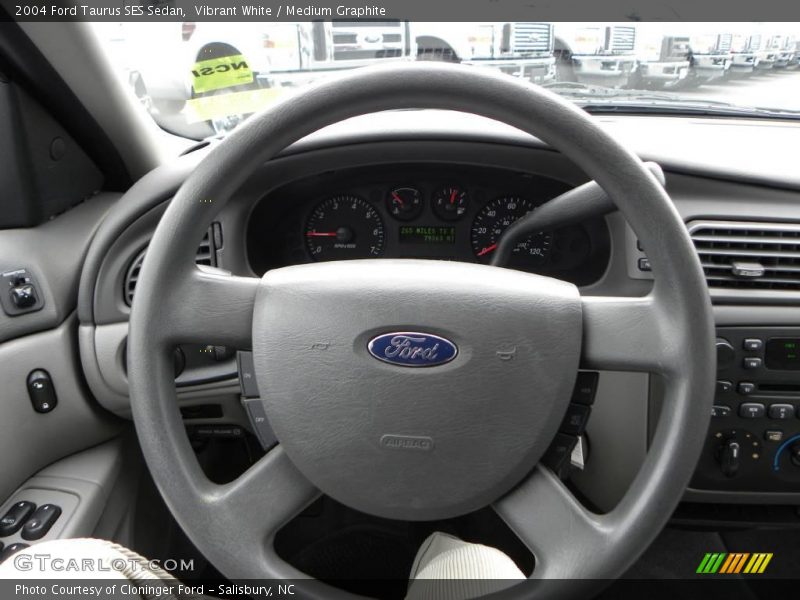 Vibrant White / Medium Graphite 2004 Ford Taurus SES Sedan