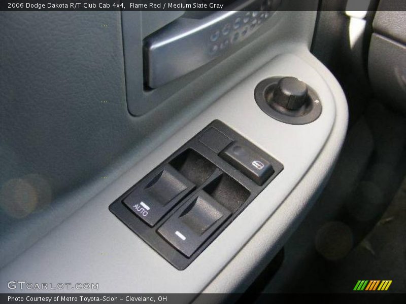 Flame Red / Medium Slate Gray 2006 Dodge Dakota R/T Club Cab 4x4