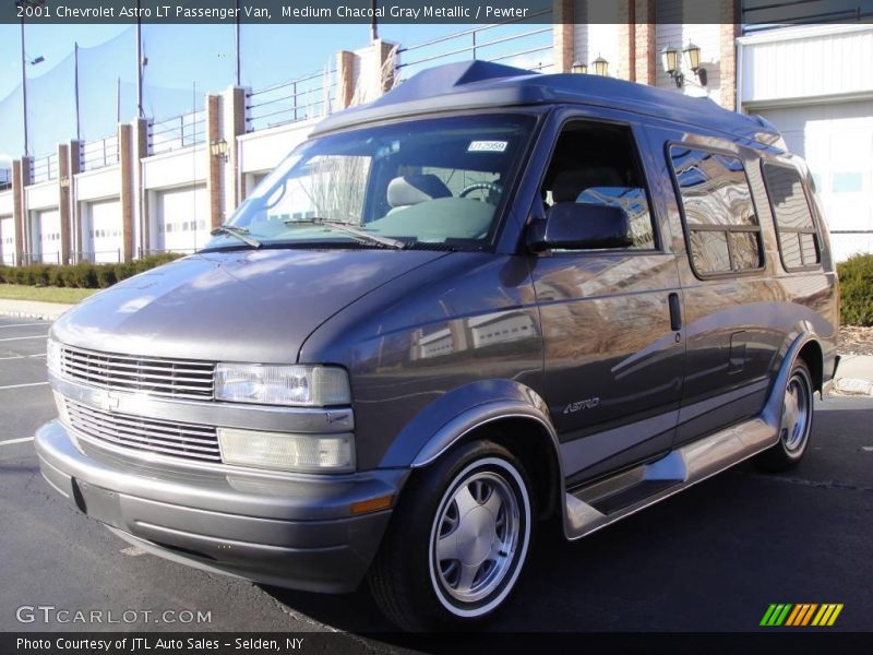 Medium Chacoal Gray Metallic / Pewter 2001 Chevrolet Astro LT Passenger Van