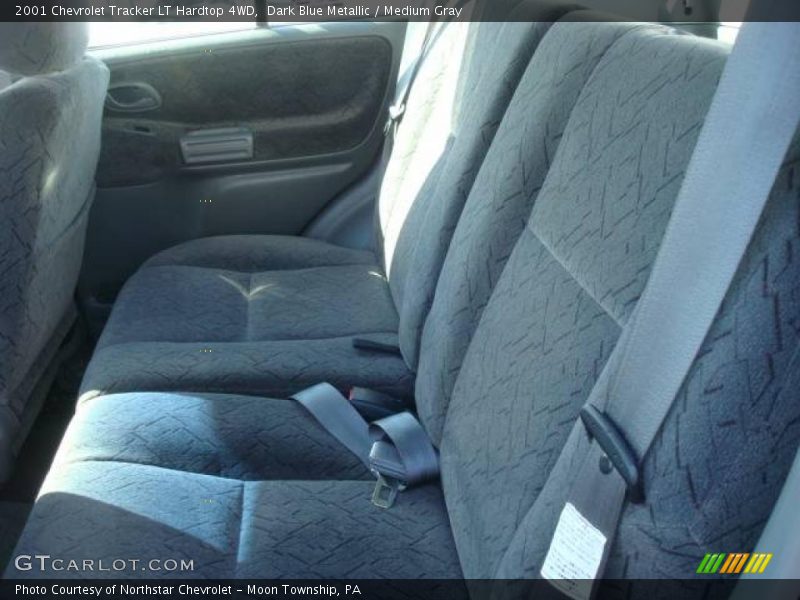 Dark Blue Metallic / Medium Gray 2001 Chevrolet Tracker LT Hardtop 4WD